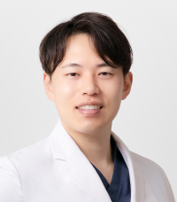 福井勇心院長